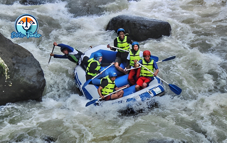 Arung Jeram di Desa Timbukar