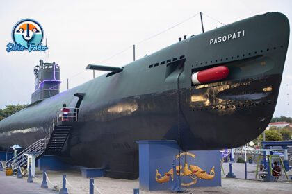 Monumen Kapal Selam Surabaya