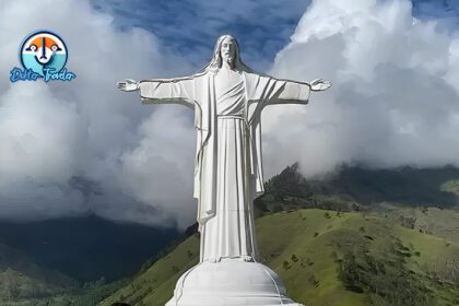 Patung Yesus Sibea-Bea